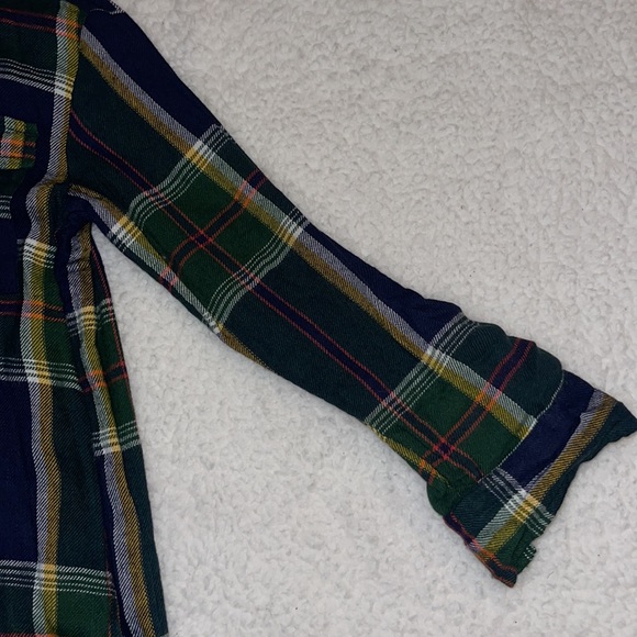Flannel Plaid Navy two pocket long sleeve dress. Size 6. - Picture 5 of 6